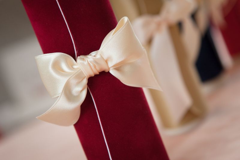 Invitatie nunta model scroll catifea rosie - poza 2