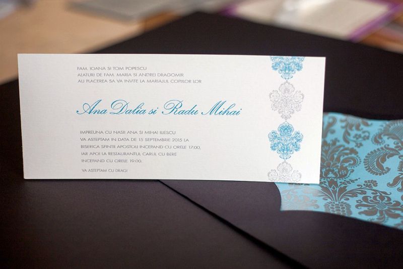 Invitatie nunta moderna maro cu bleu turcoaz