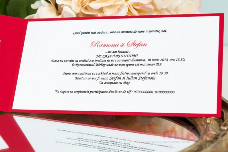 Invitatie nunta rosie cu verighete aurii - poza 2